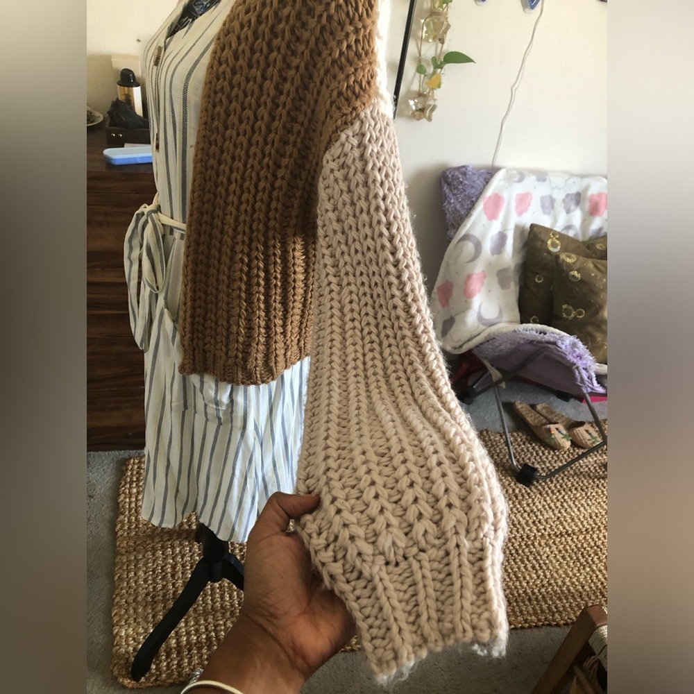 Adorable Neutral Color Block Knit Cardigan - Picture 6 of 11